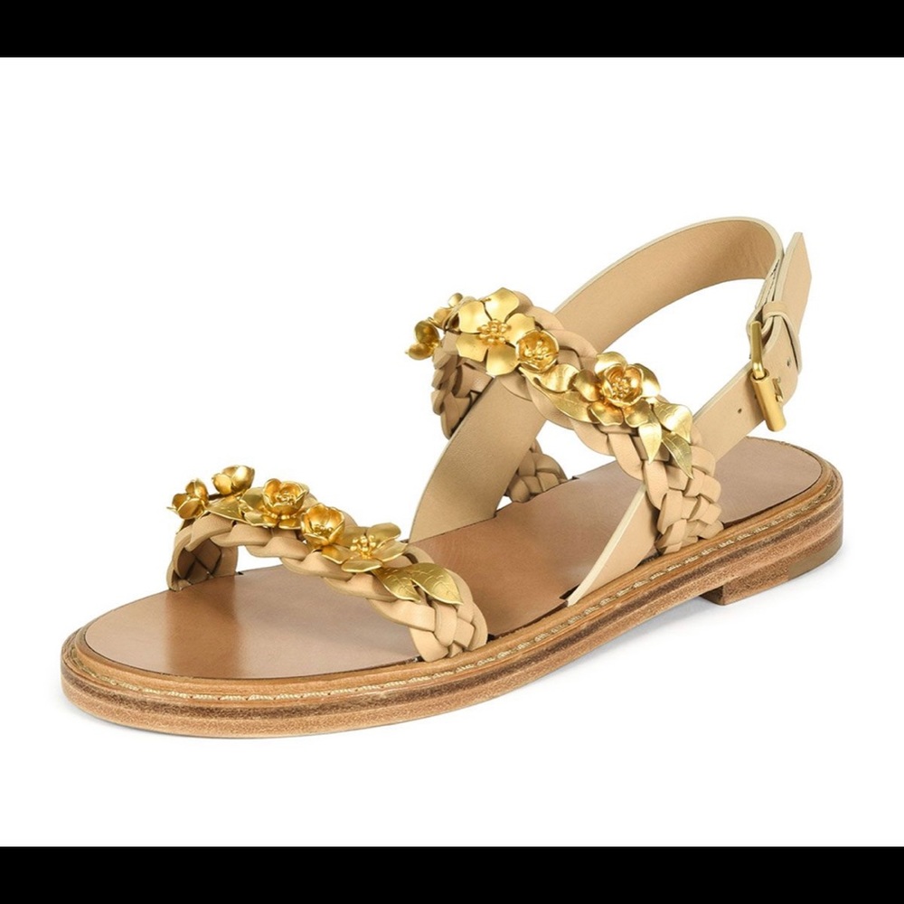VALENTINO SANDALS
Beautiful sandals for many summer occasions for day or night
